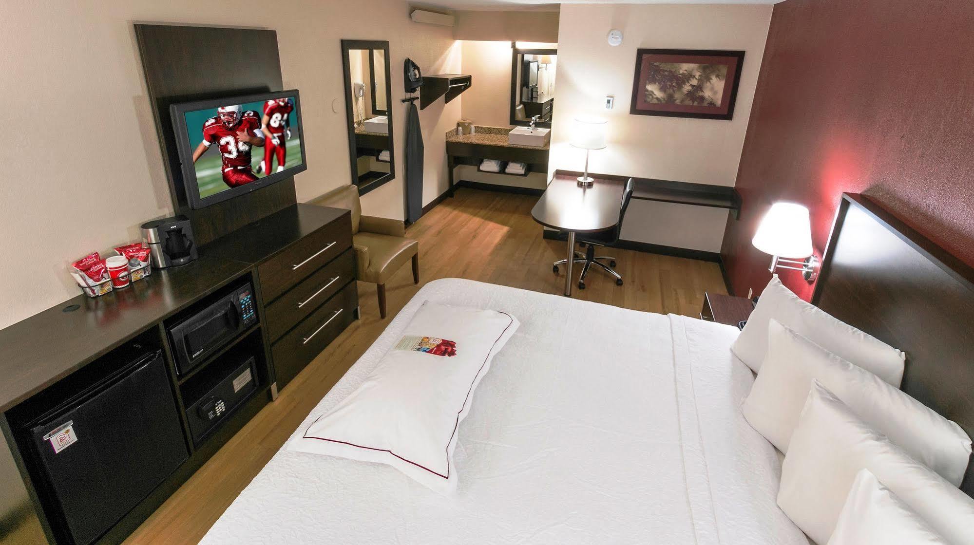 Red Roof Inn Plus+ Baltimore-Washington Dc/Bwi Airport Linthicum Exterior photo